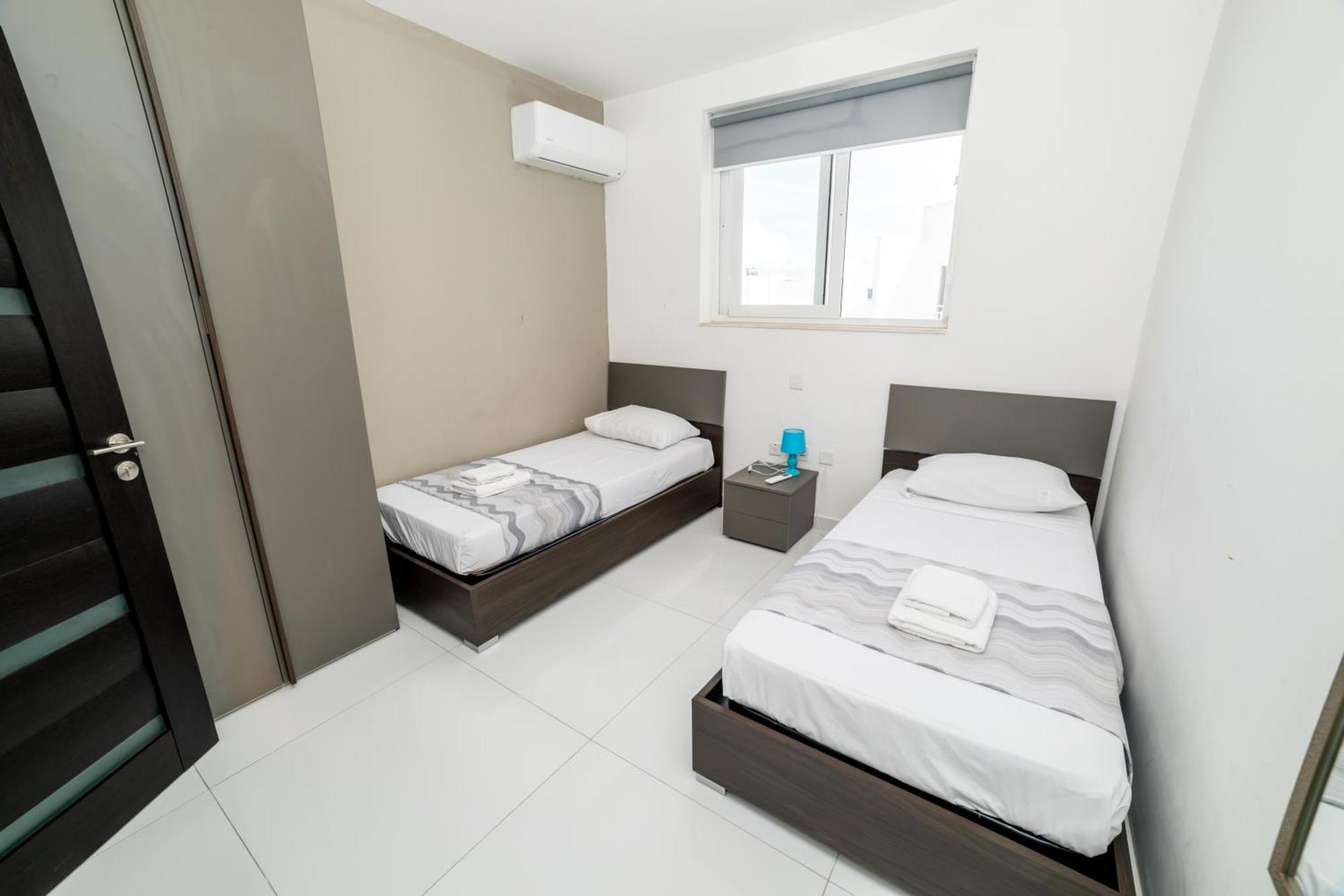 New And Modern Home In Bugibba, Great Location San Pawl il-Baħar Kültér fotó